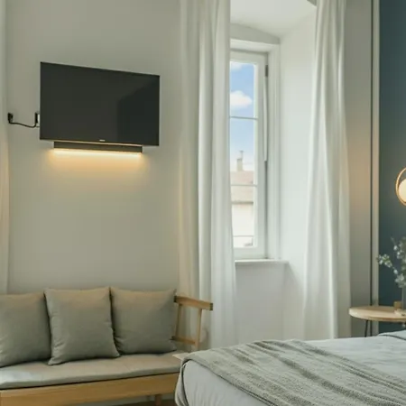 Convenient Tram With Wifi For 4-person Apartment Trieste